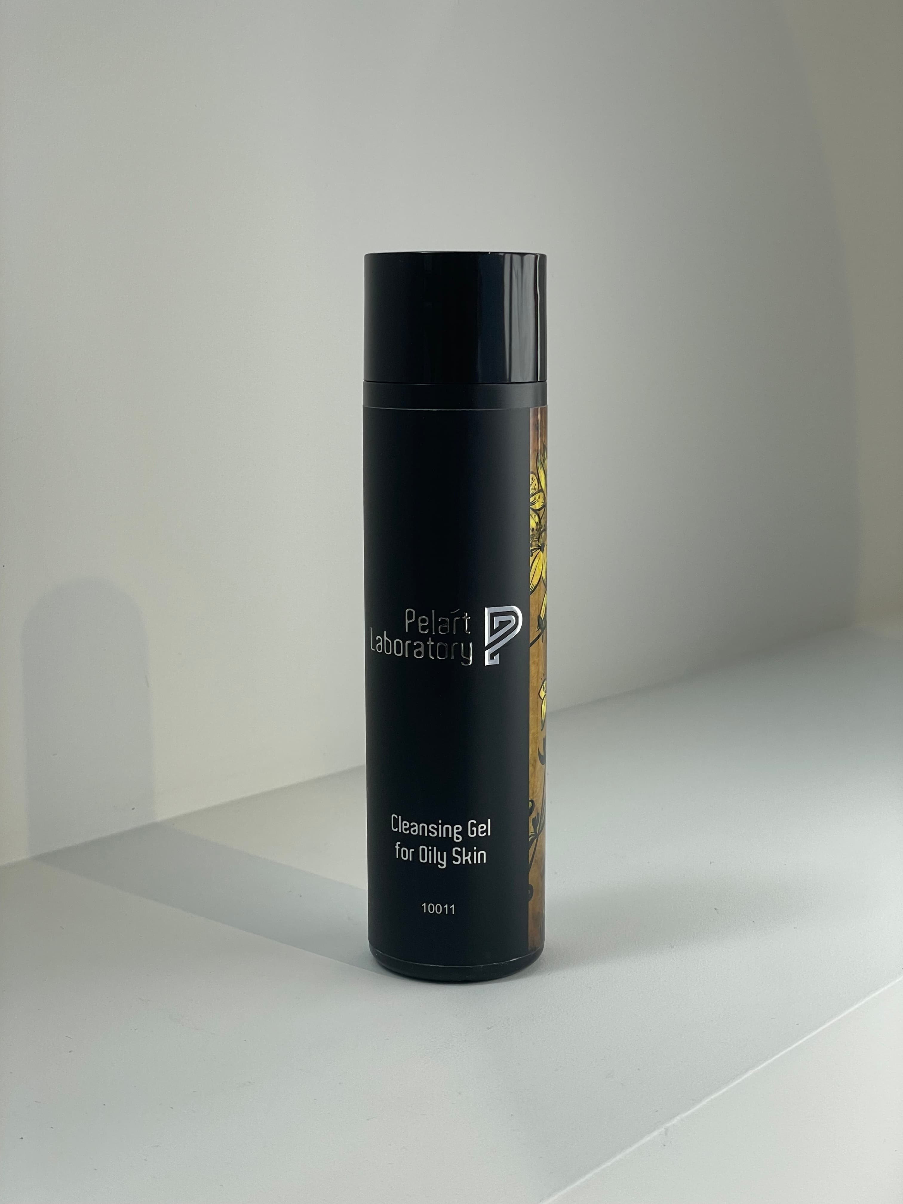 Гель для очищення жирної шкіри